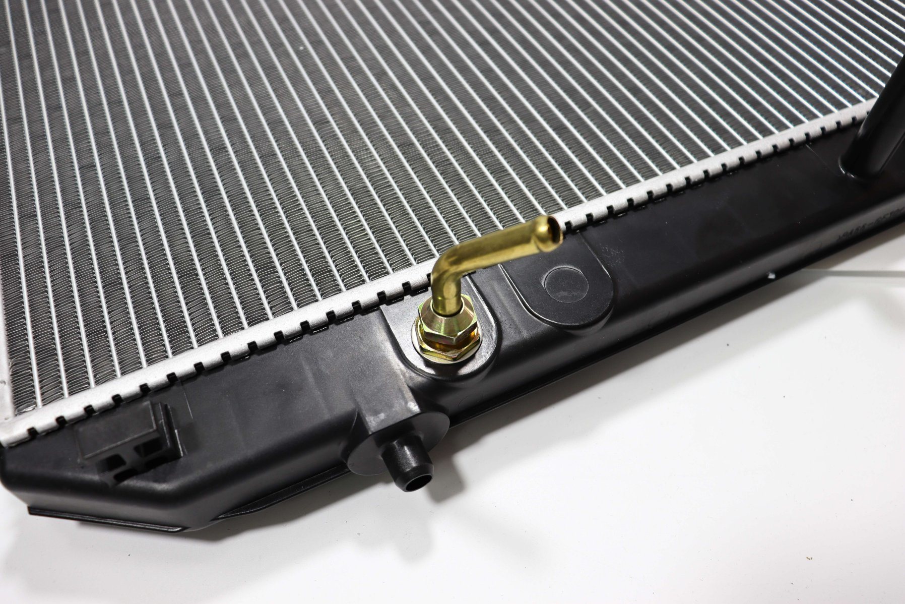 Genuine Radiator Fits Toyota Highlander 3.5L′ 14′ at OEM 16400-0p410/16400-Op420/16400-0V230