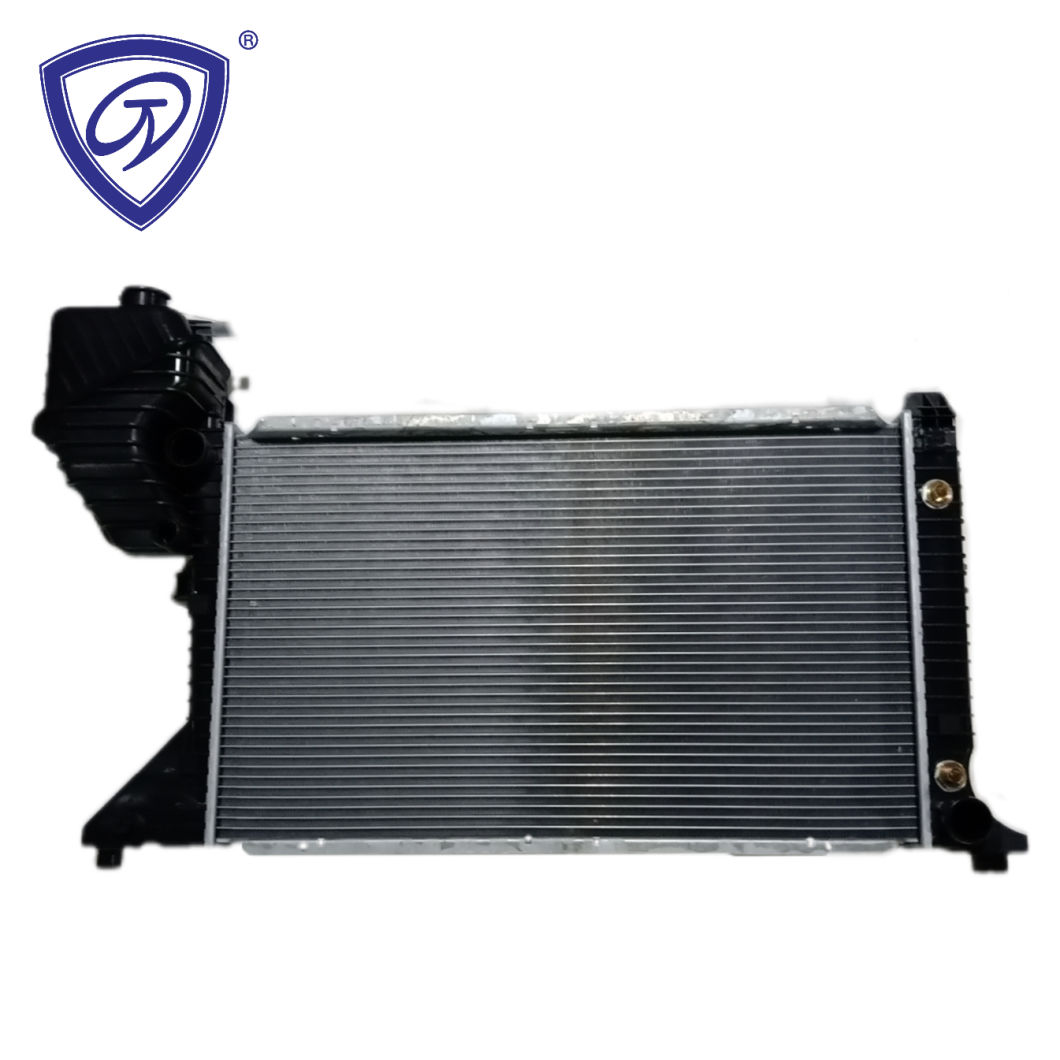 High Quality Aluminum Auto Parts Radiator Wholesale Benz Sprinter′95-03 at OEM 901 500 3800