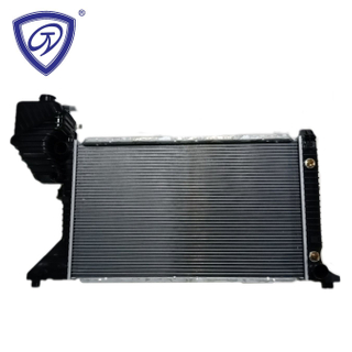 High Quality Aluminum Auto Parts Radiator Wholesale Benz Sprinter′95-03 at OEM 901 500 3800