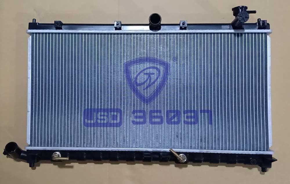 Byd F3 at Auto Spare Parts Cooling System Aluminum Water Tank Car Radiator Wholesale