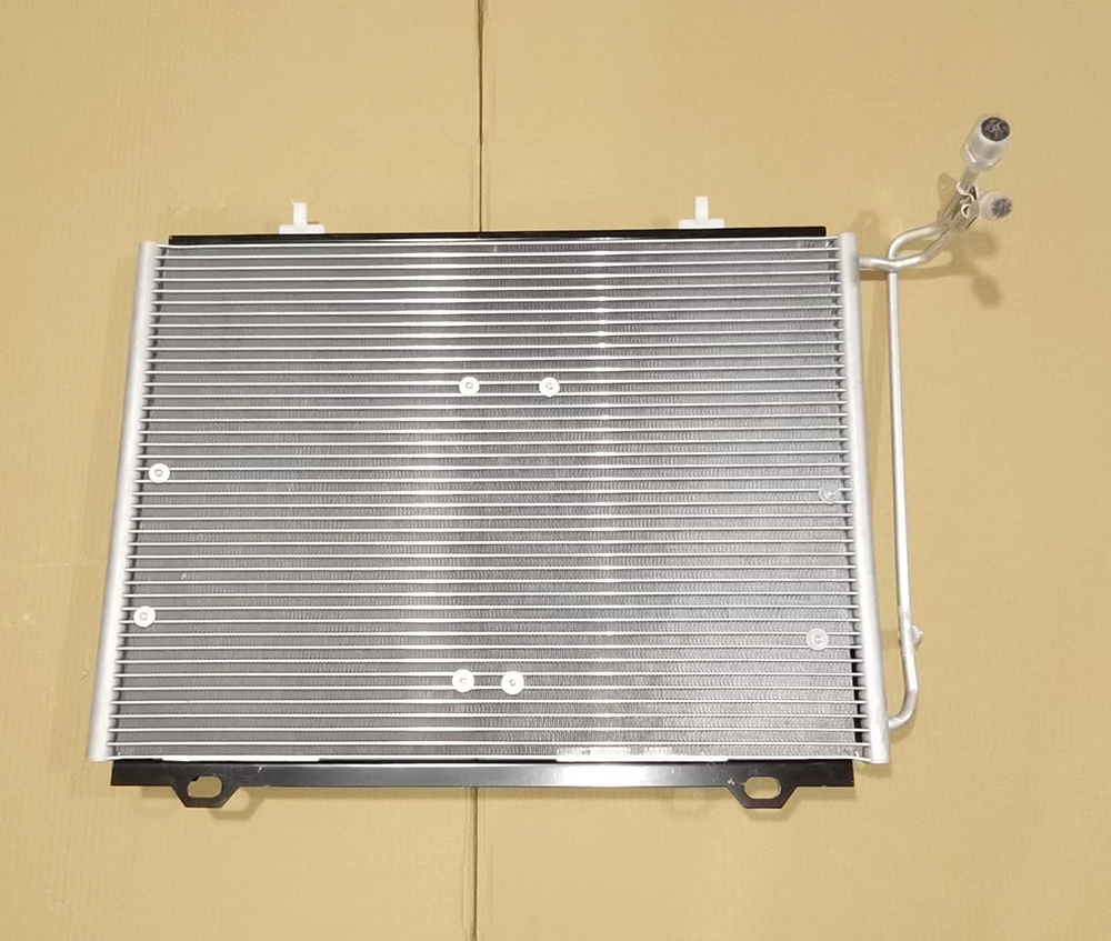 Auto Air Conditioner Aluminum Condenser OEM 2028300970 for Benz W202/C180/C200/C220/Clk430