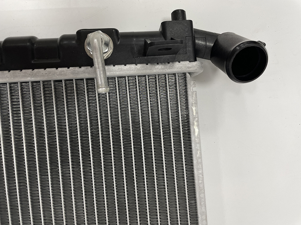 Auto Engine Cooling System Aluminum Parts Radiator Wholesale for Byd