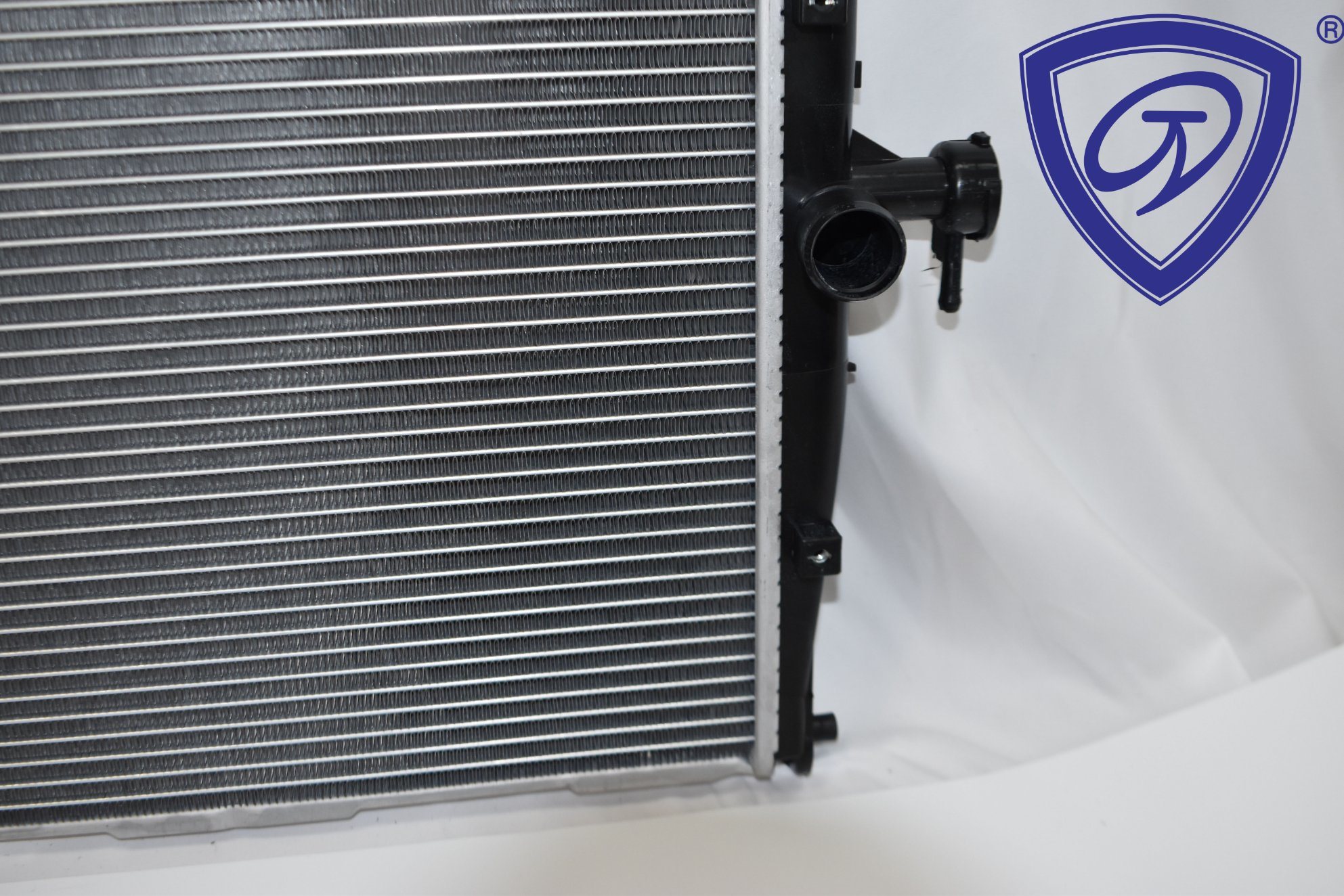 Good Quality Car Radiator for Hyundai Santfe′ 07-at OEM 25310-2b100