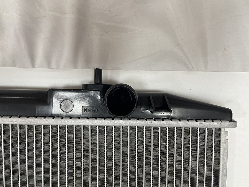 Wholesaler Hot Selling High-Quality Car Radiator for Nissan Bd22/Td27 Mt