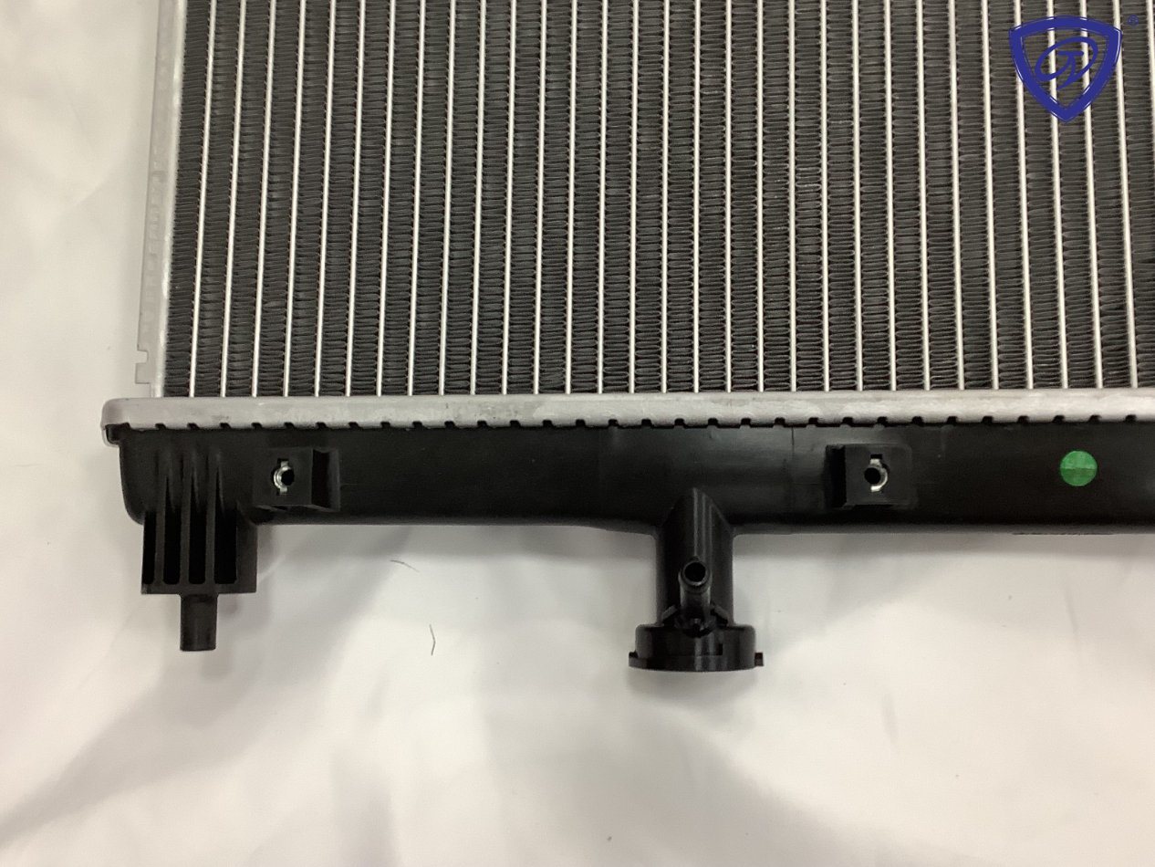 Aluminium Auto Radiator for Toyota Fit Gr9/GS1 2020-a/Mt Global Customer Choice