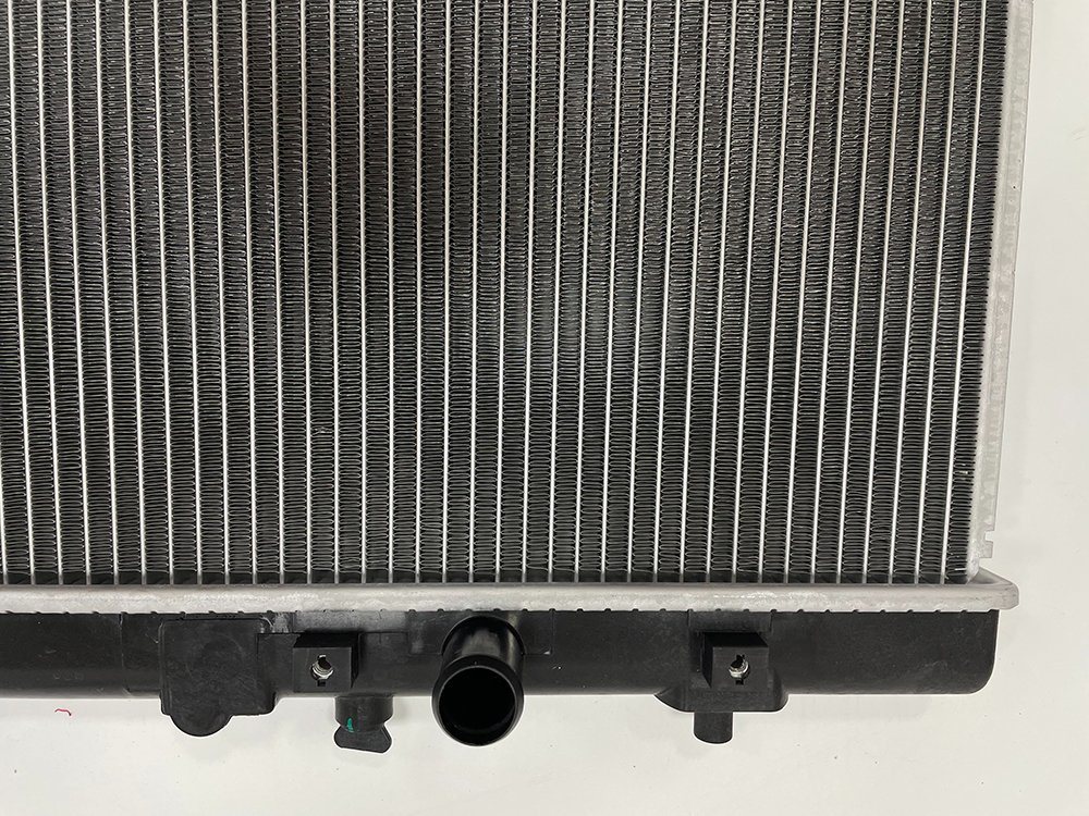 China Manufacturer Wholesale High Quality Auto Aluminum Radiator for Mazda Haima 7160 09 Mt