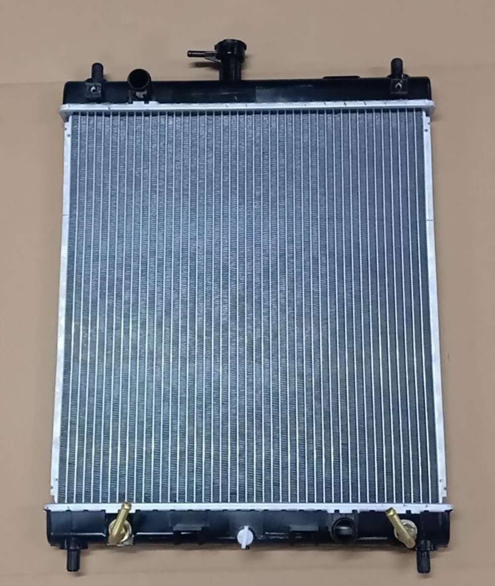 OEM 17700-61j10 Auto Cooling System Water Tank Radiator Wholesale for Suzuki Carry 06- at