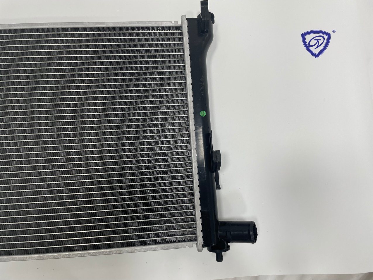 Auto Parts Aluminium Car Radiator for KIA K2-17-at OEM 25310-H2050