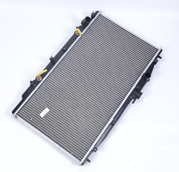 High-Quality Aluminum Car Radiator Accord′ 03 Cm6 3.0L at OEM 19010