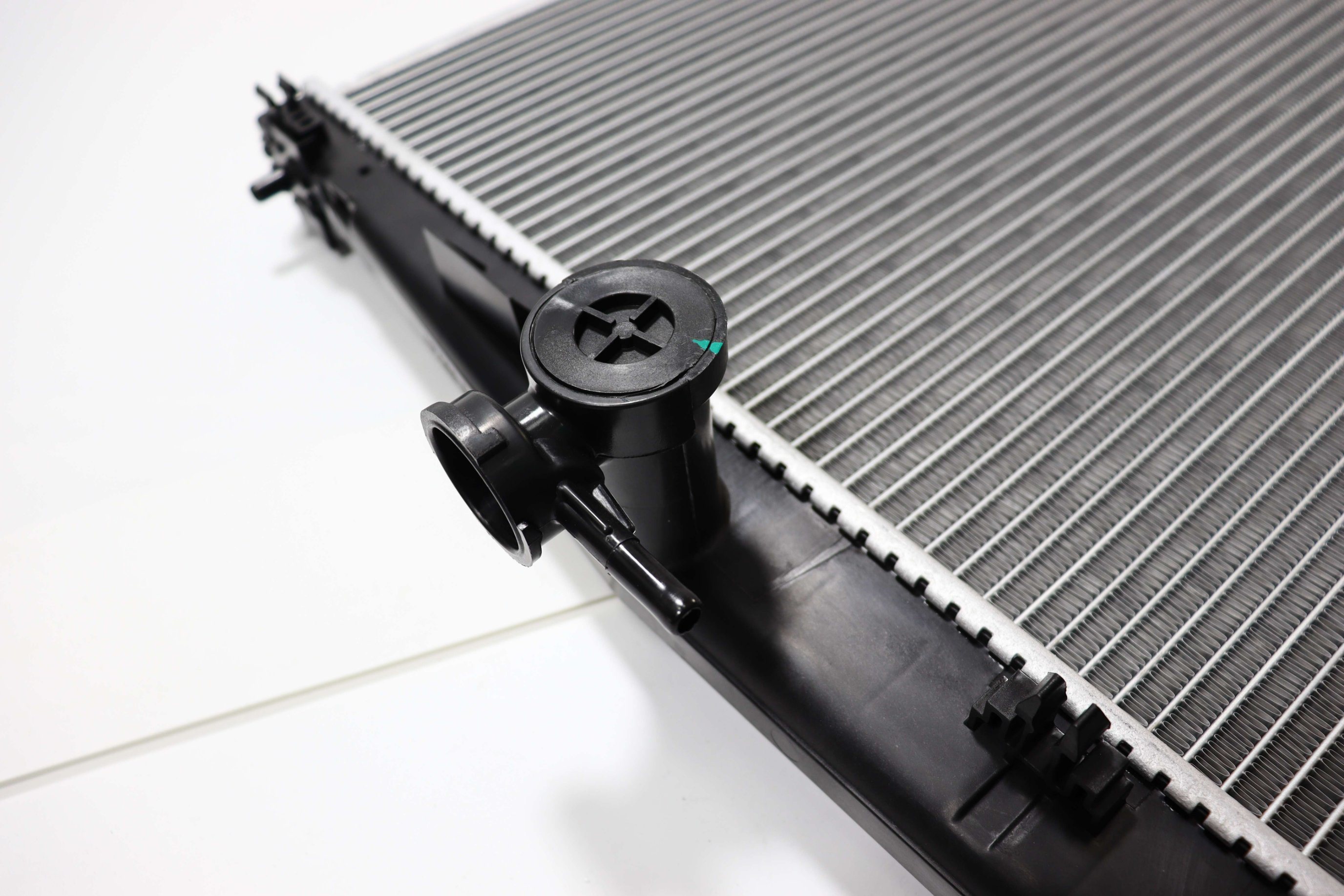 Genuine Radiator Fits Toyota Highlander 3.5L′ 14′ at OEM 16400-0p410/16400-Op420/16400-0V230