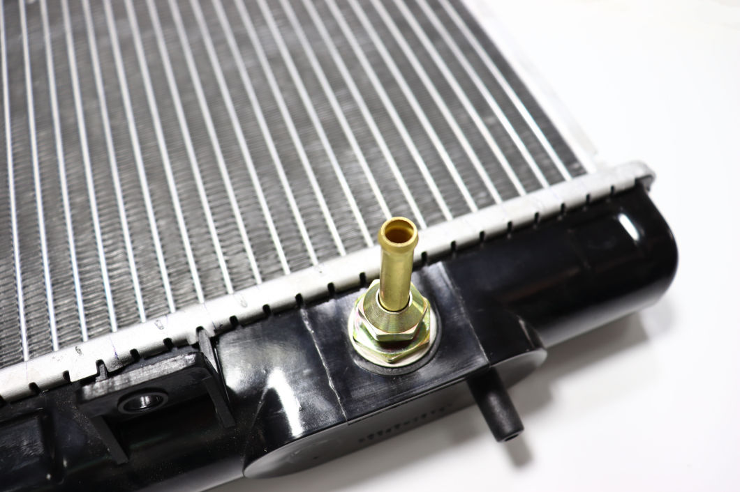 China Wholesale Aluminium Auto Truck Radiator for Nissan Micra 92-99 K11