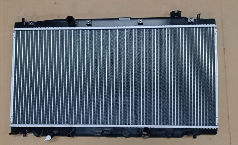 Auto Parts Cooling System Aluminum Water Tank Radiator for Honda Mobilio′ 14-Mt (with tubule)