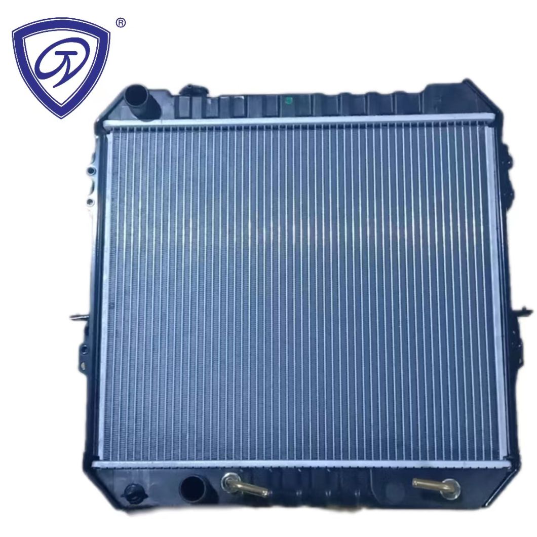 High Quality Aluminium Car Radiator for Toyota Hilux 2.4/3.0-89-at OEM
