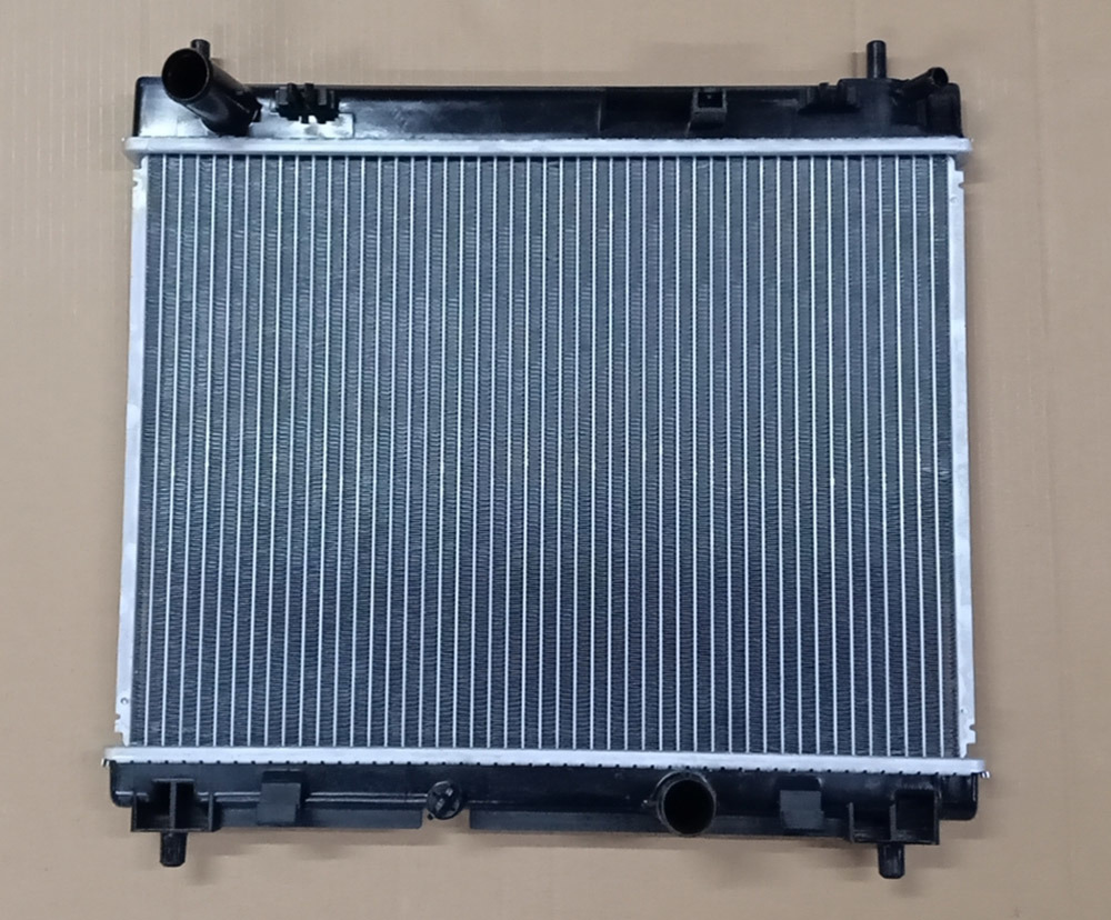 China Factory Wholesale Yaris (_P13_) 1.4 D (NLP130_) 05- Auto Parts Water Tank Radiator OEM 16400-0n050