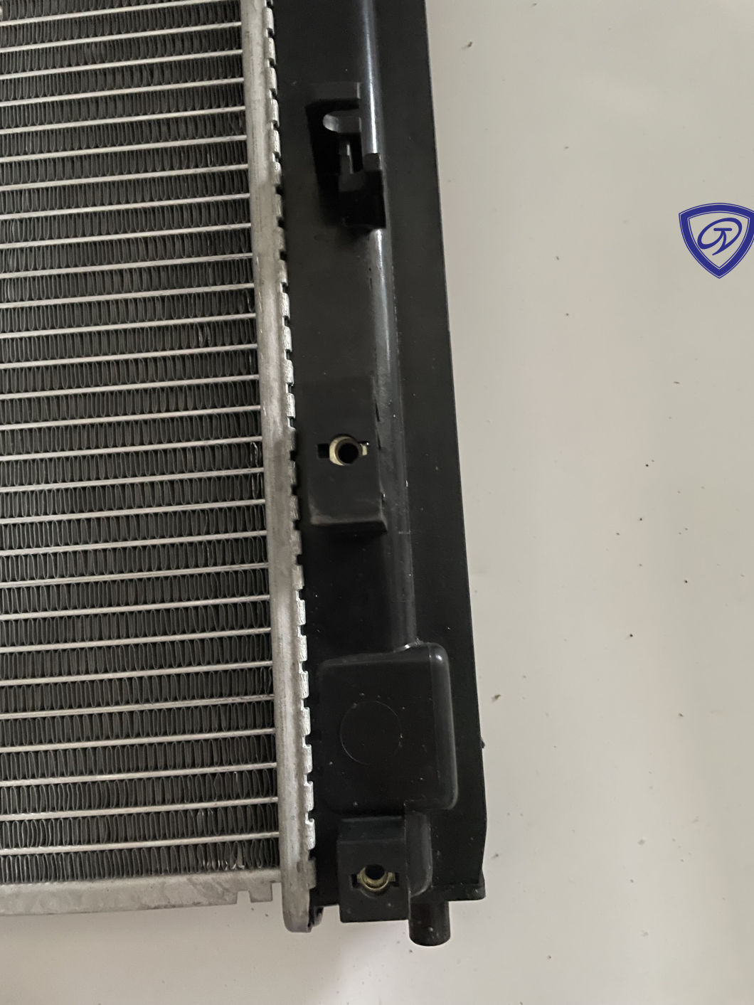 China Supplier Radiator for Tucson/Tl 1.6t/2.0 15-Mt Aluminum Core Reinforced Tank