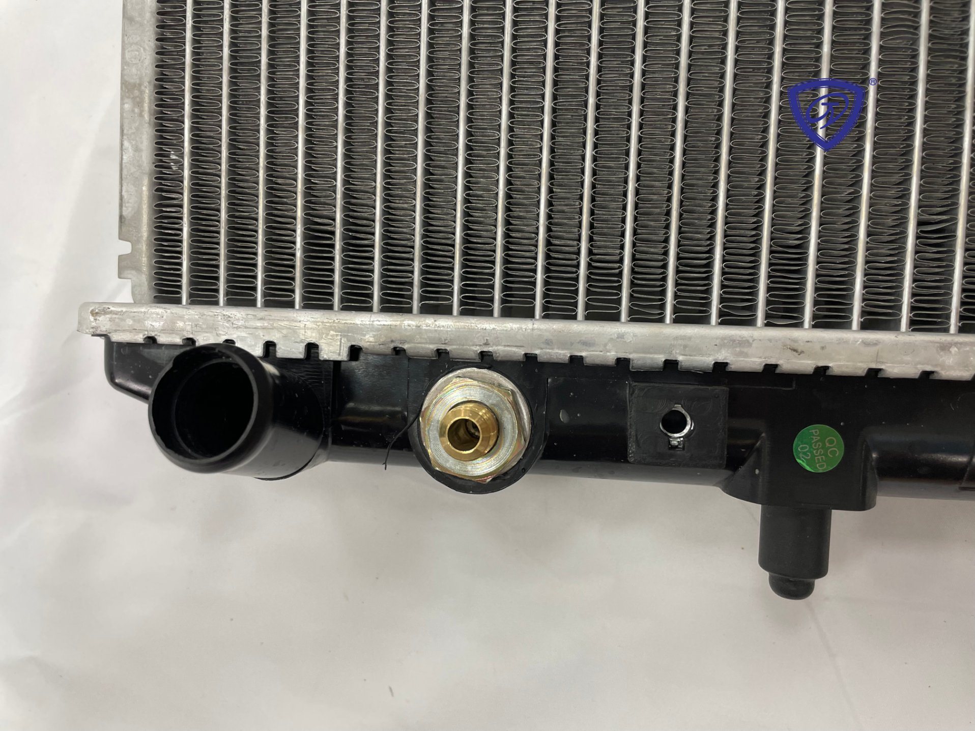 Car Cooling System Oil Cooler Aluminium Radiator for L200/L300/L500/Ef′ 90-98at