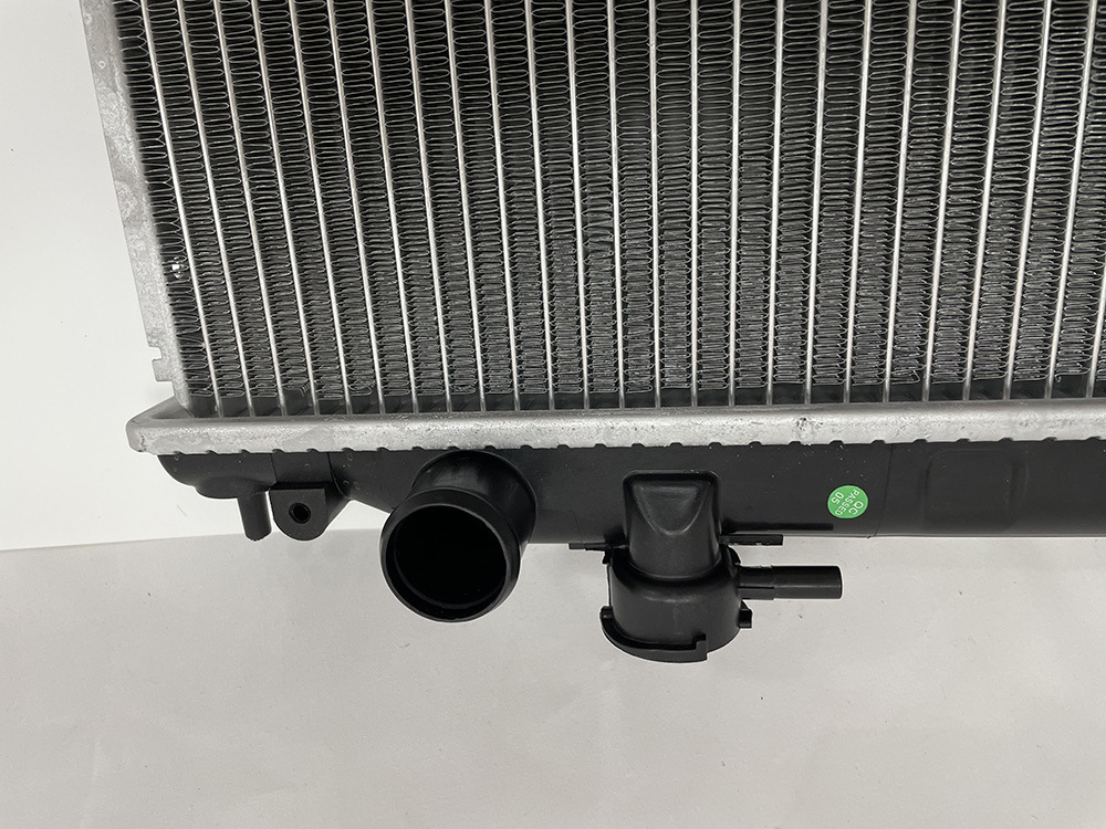 for Nissan Terrano′ 95-97 Pr50/Td27 at Aluminum Car Radiator OEM 21460-0W810/0W811/0W817
