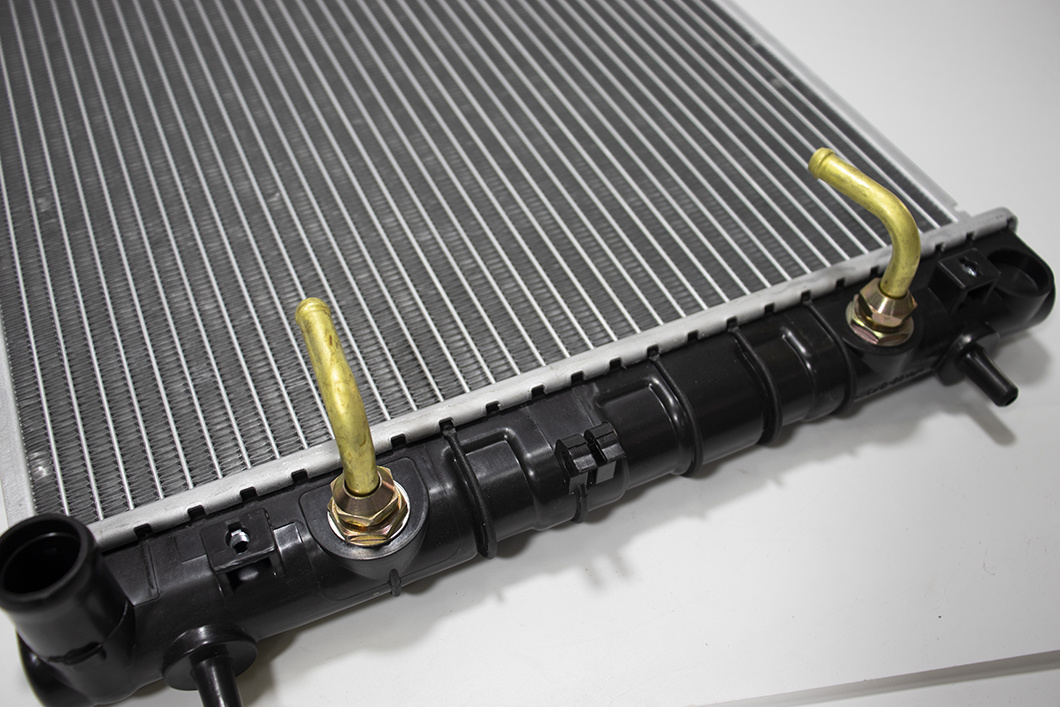 Hyundai Atos′98 at Aluminum Auto Parts Radiator Wholesale OEM 25310-02150/02151