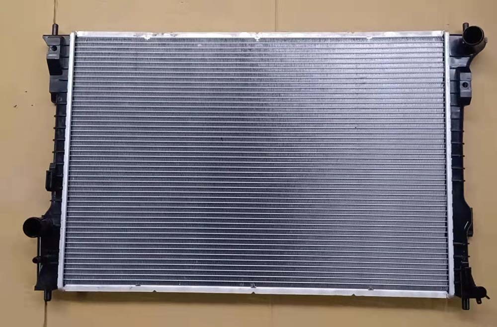 Stable Quality Auto Parts Explorer/Flex 13-15 Aluminum Radiator Wholesale China