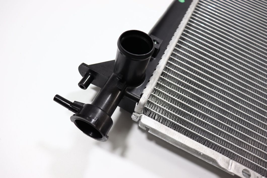 Car Parts Aluminium Good Quality Replacement Auto Radiator for Hyundai Santa Fe 10-12 OEM 25310-2b400/2b600/25310-1u250