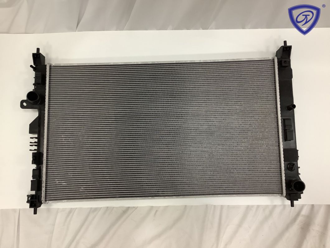 Factory Sell Aluminium Auto Cooling System Car Radiator for Infiniti Qx50 (J55Z)