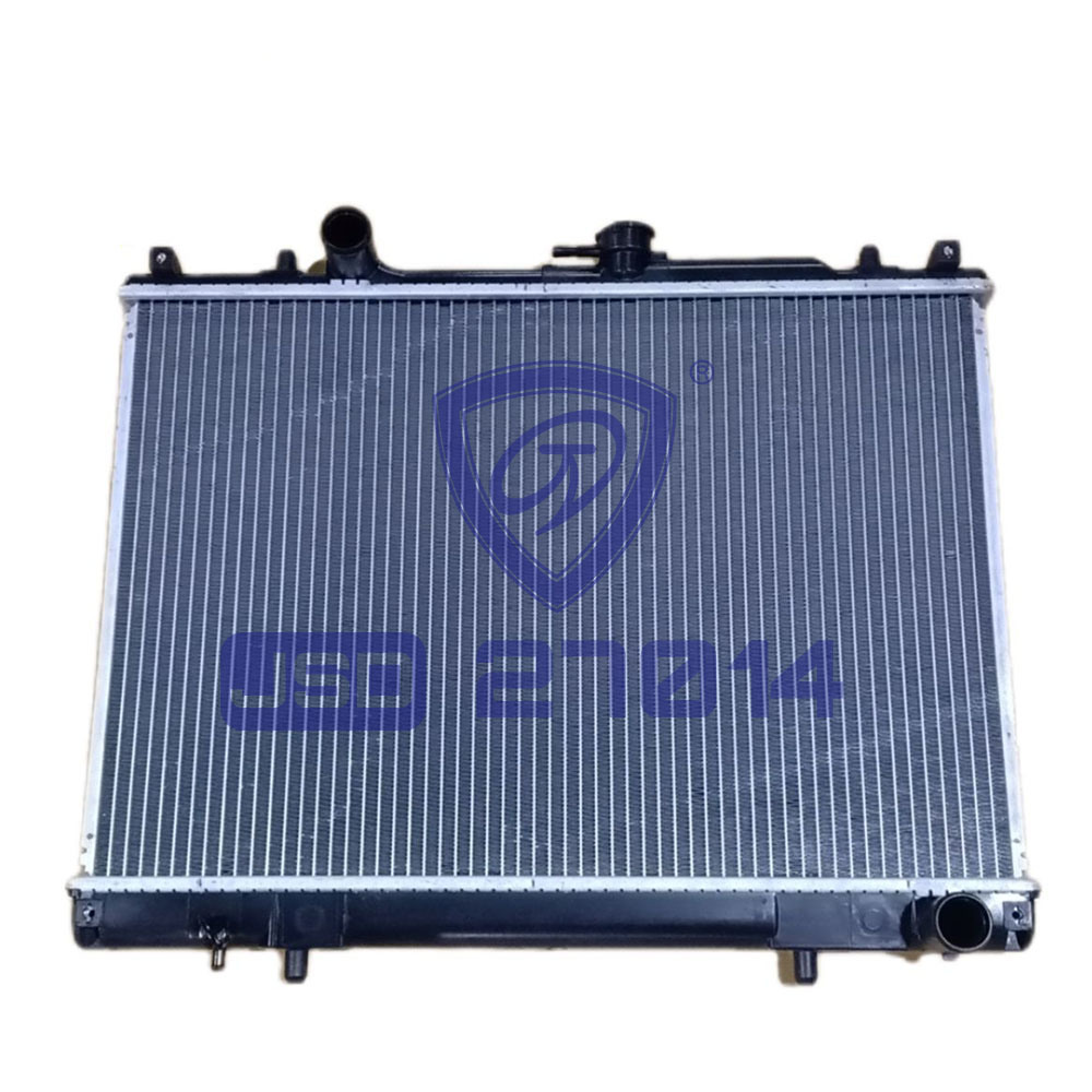 Freeca 97 Mt Auto Aluminum Parts Cooling Tank Radiator OEM Mr355049/MB356342