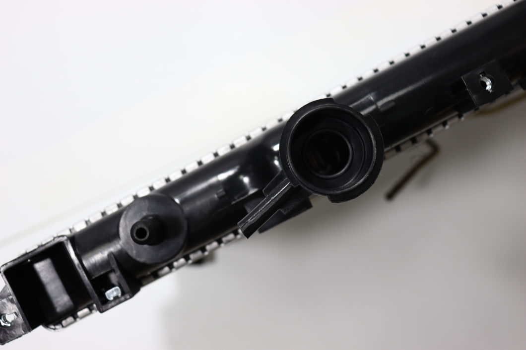 High Performance Auto Parts All Aluminum Radiator for Matrix′ 01- at