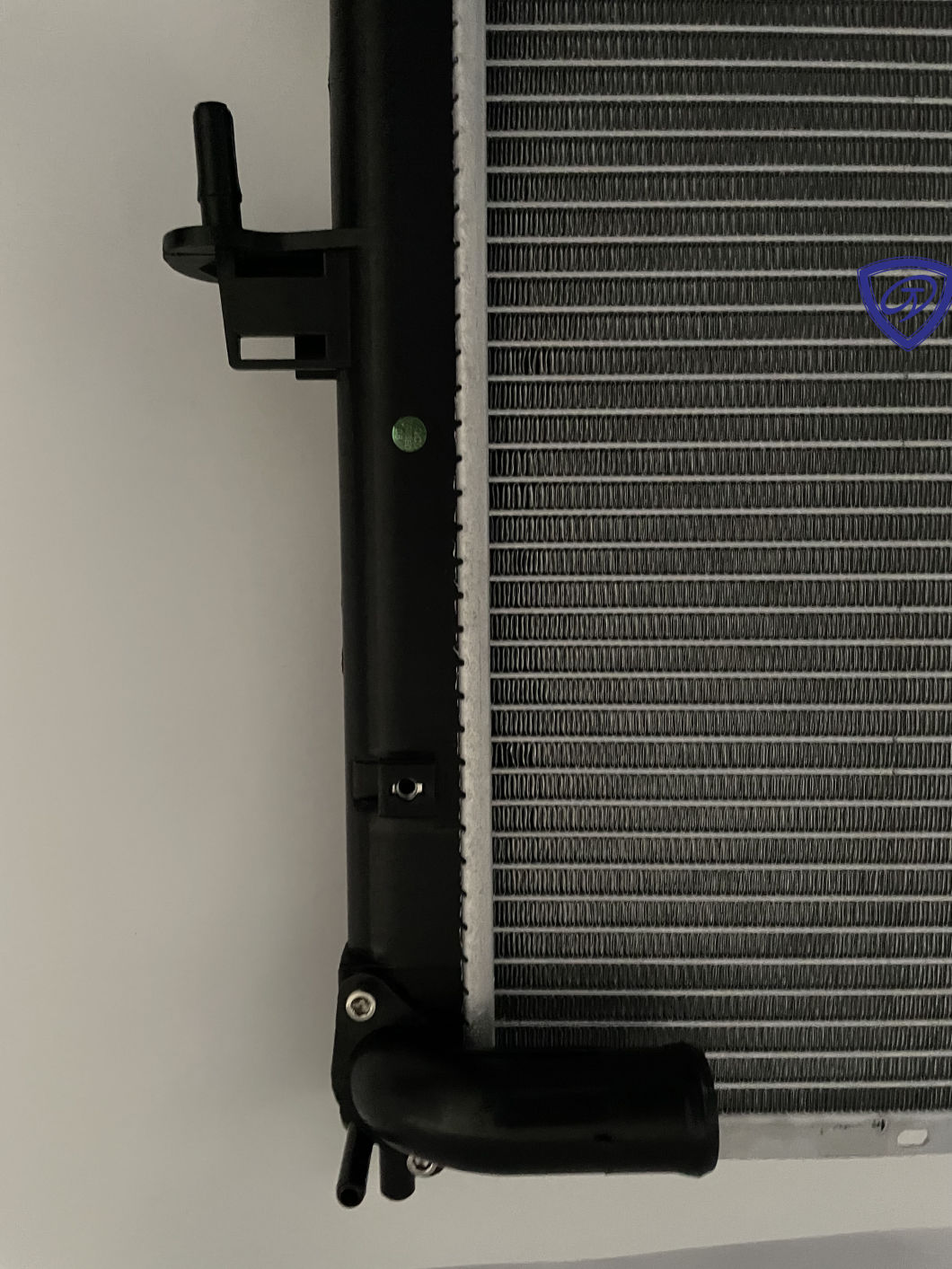 High Quality Car Parts Cooling Radiator for Roewe 750/ ATM