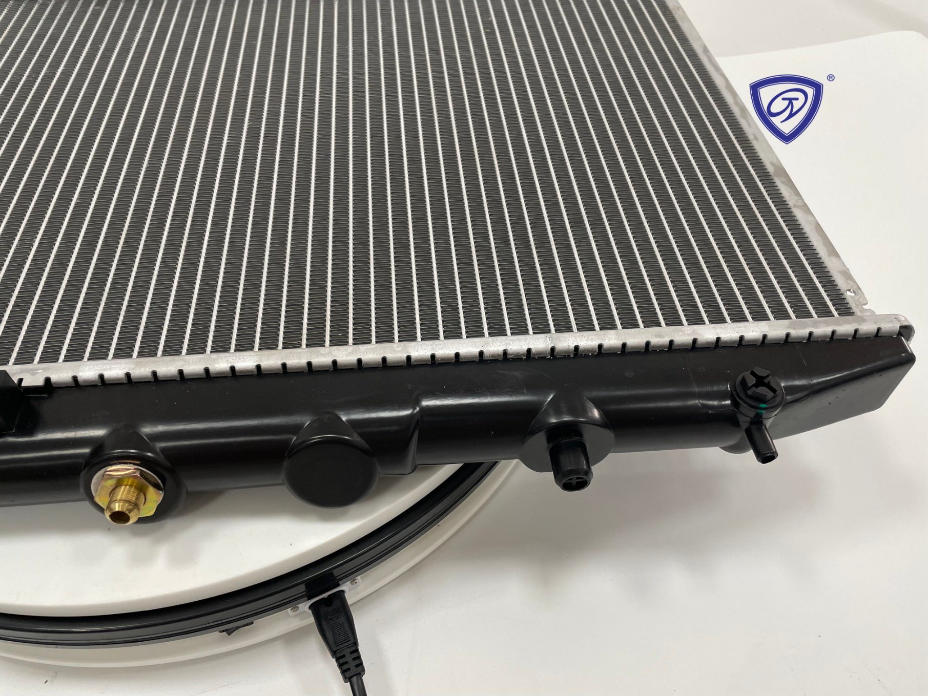 Old Car Parts Replacement Wholesale OEM 16400-15510 Radiator for Corolla′ 92-97 Ae100 at
