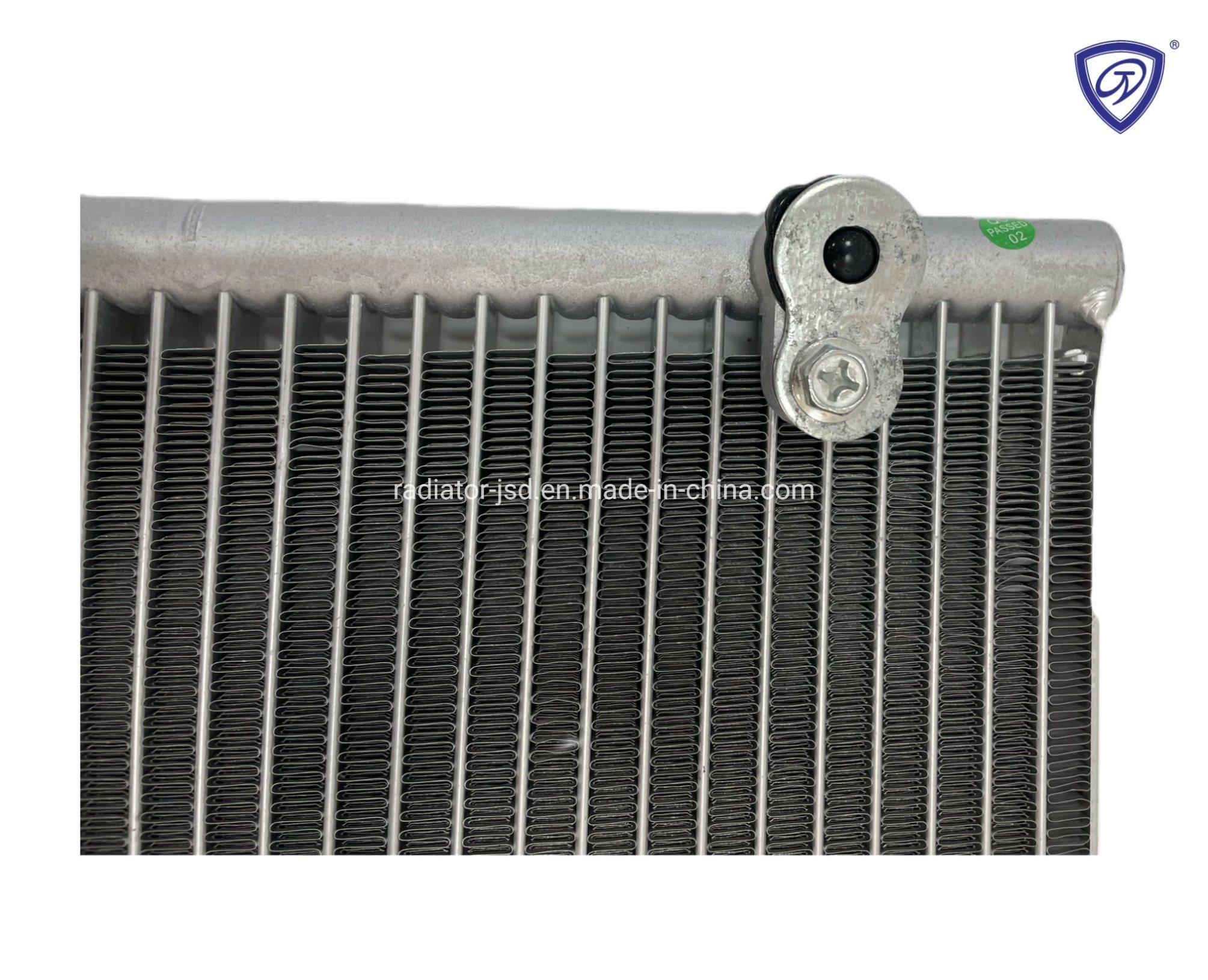 Auto Spare Parts Aluminum Car Condenser for Toyota Luba 3400/Vzj95 OEM: 88460-60250