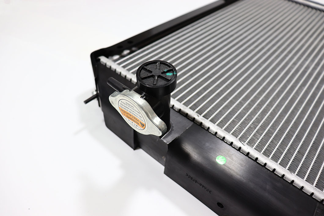 Auto Cooling System Aluminum Parts Radiator Wholesale for 4hf1 Npr