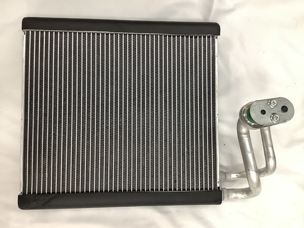 Auto Air Conditioner Parts Aluminum Evaporator for 17 Mondeo