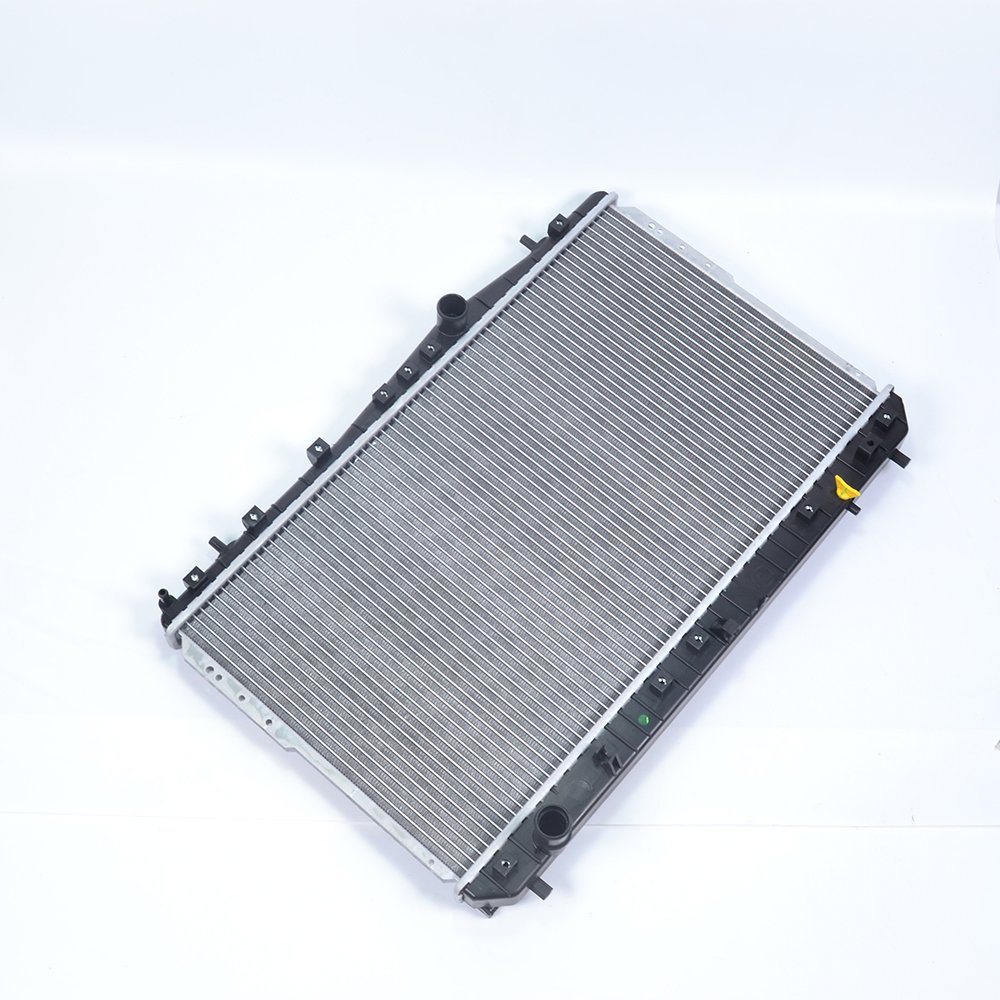 Aluminium Auto Parts Radiator OEM 95663243/96553378 for Excelle′ 03- Mt