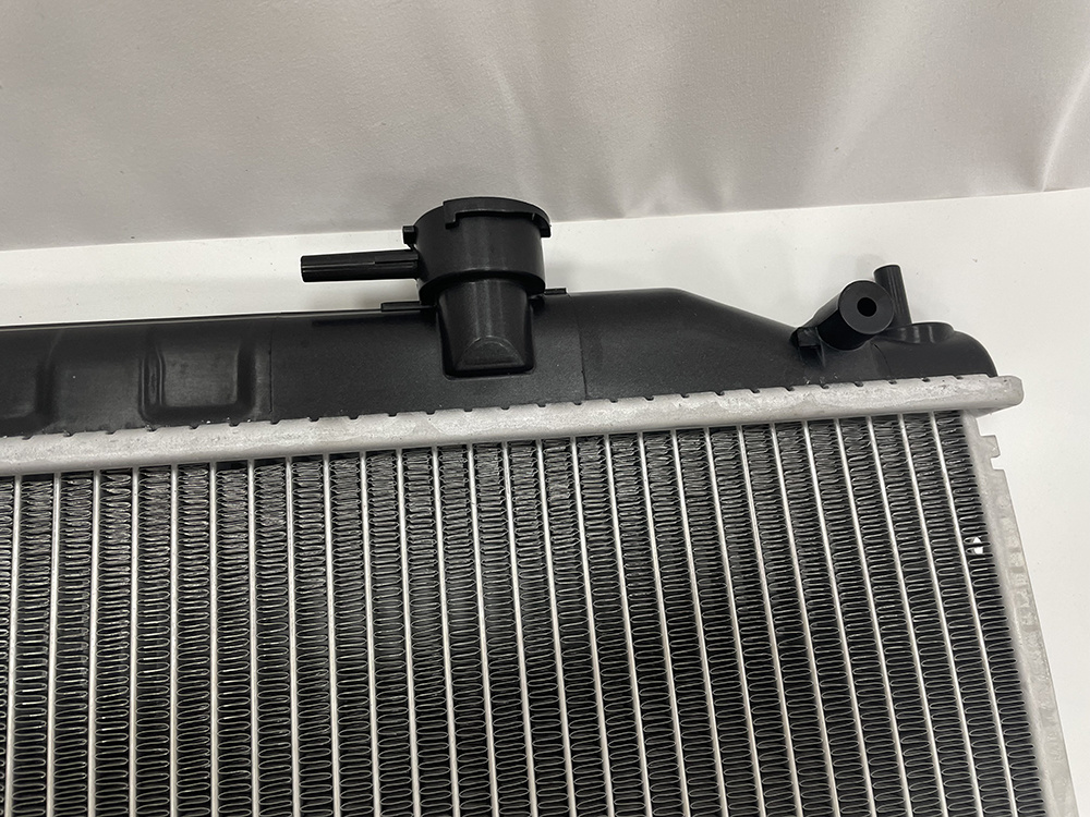 Wholesaler Hot Selling High-Quality Car Radiator for Nissan Bd22/Td27 Mt