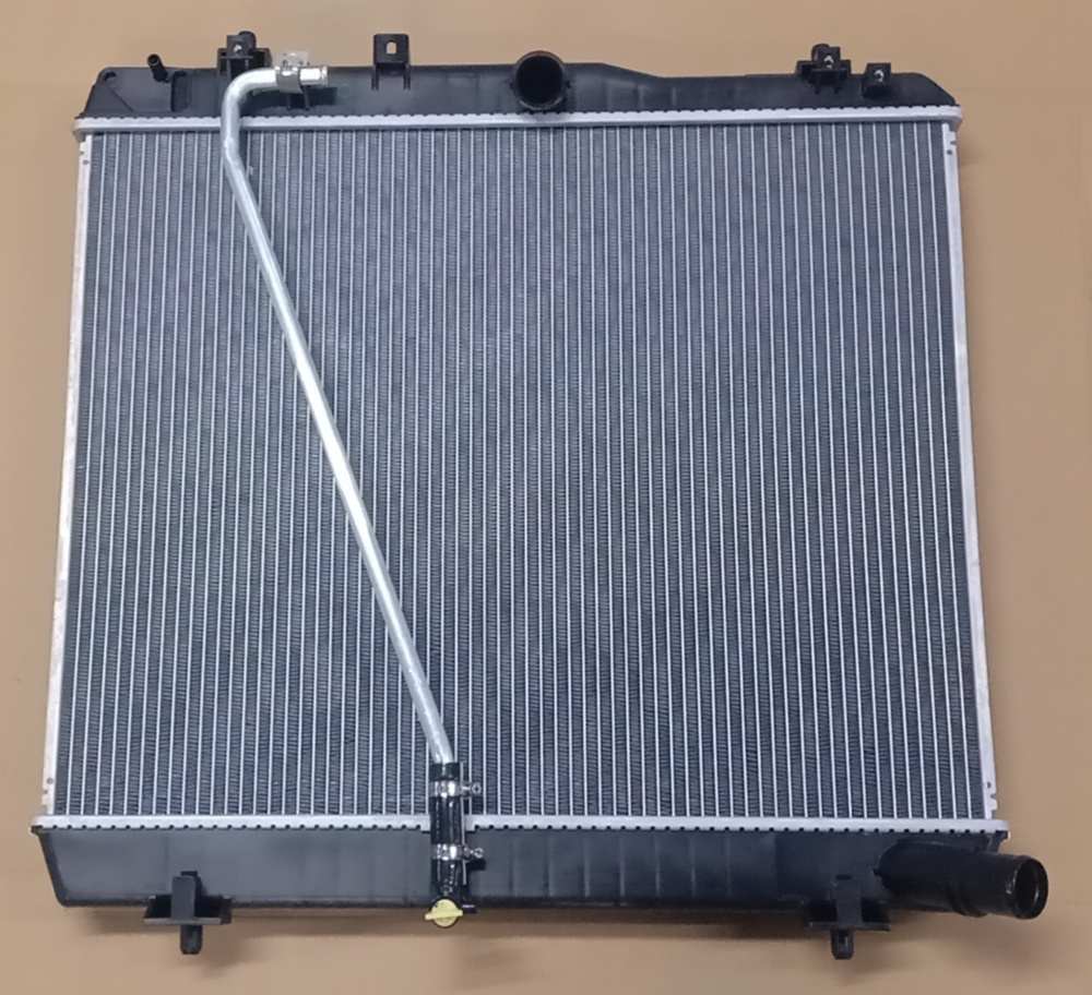 Brand New Auto Parts Water Tank Aluminum Radiator for Kd H200 New 12-Mt Diese