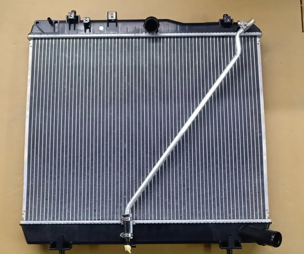 Auto Parts Kd H200 New 12 Mt (DIESEL) Cooling System Water Tank Radiator Wholesale