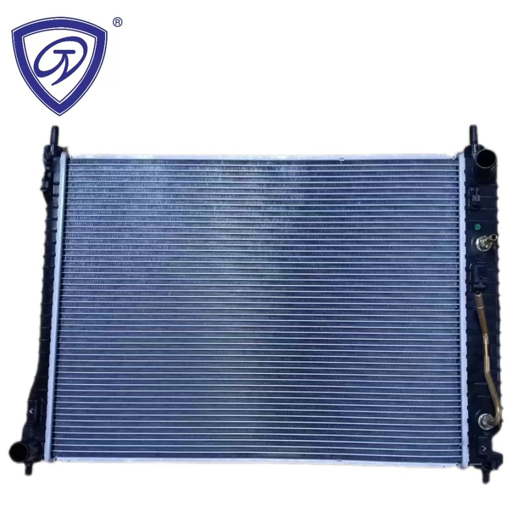 Auto Parts Aluminum Radiator for Chevrolet Captiva2.4 at OEM 20777047 Automobile Cooling System
