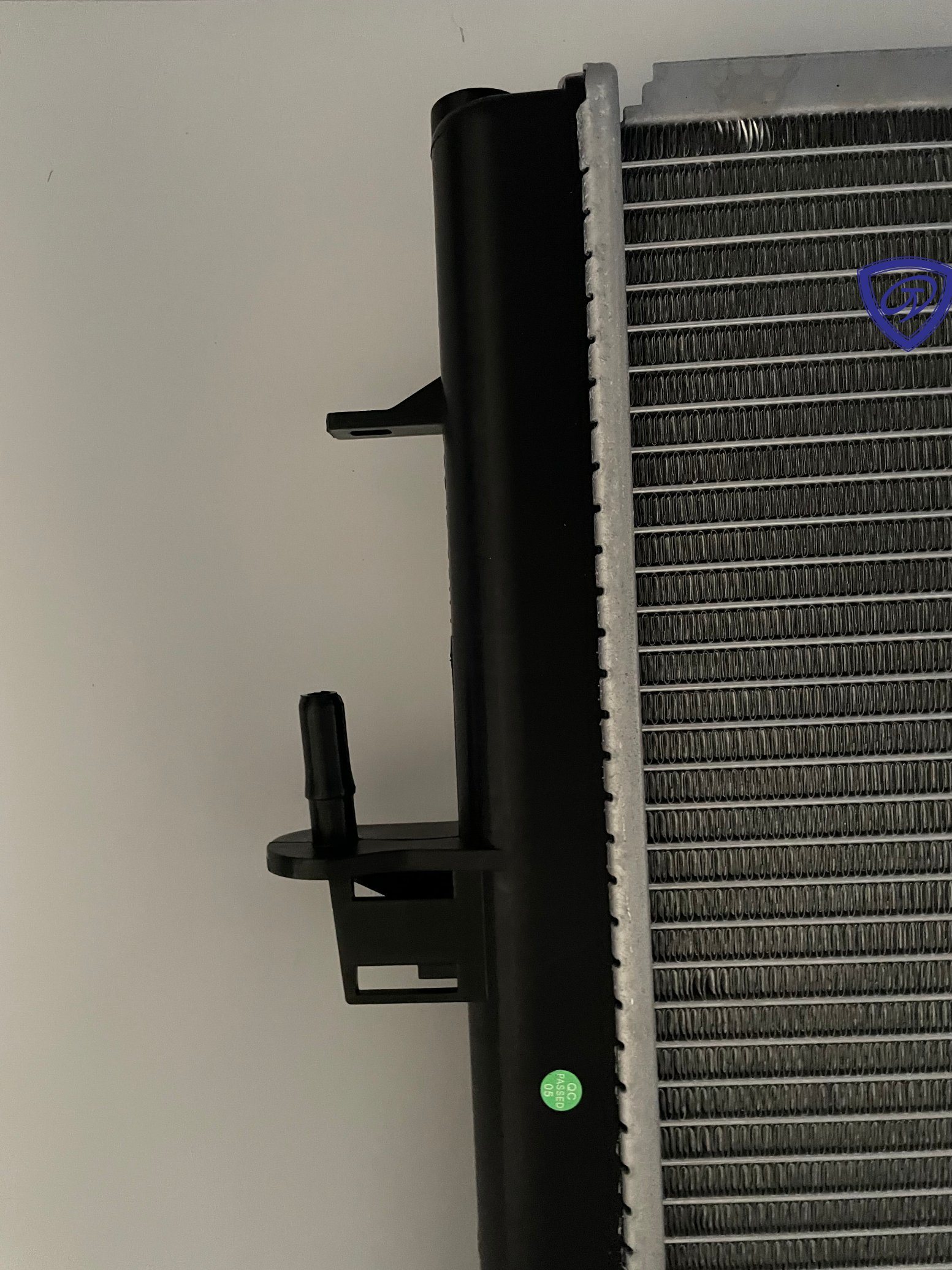 High Quality Car Parts Cooling Radiator for Roewe 750/ ATM
