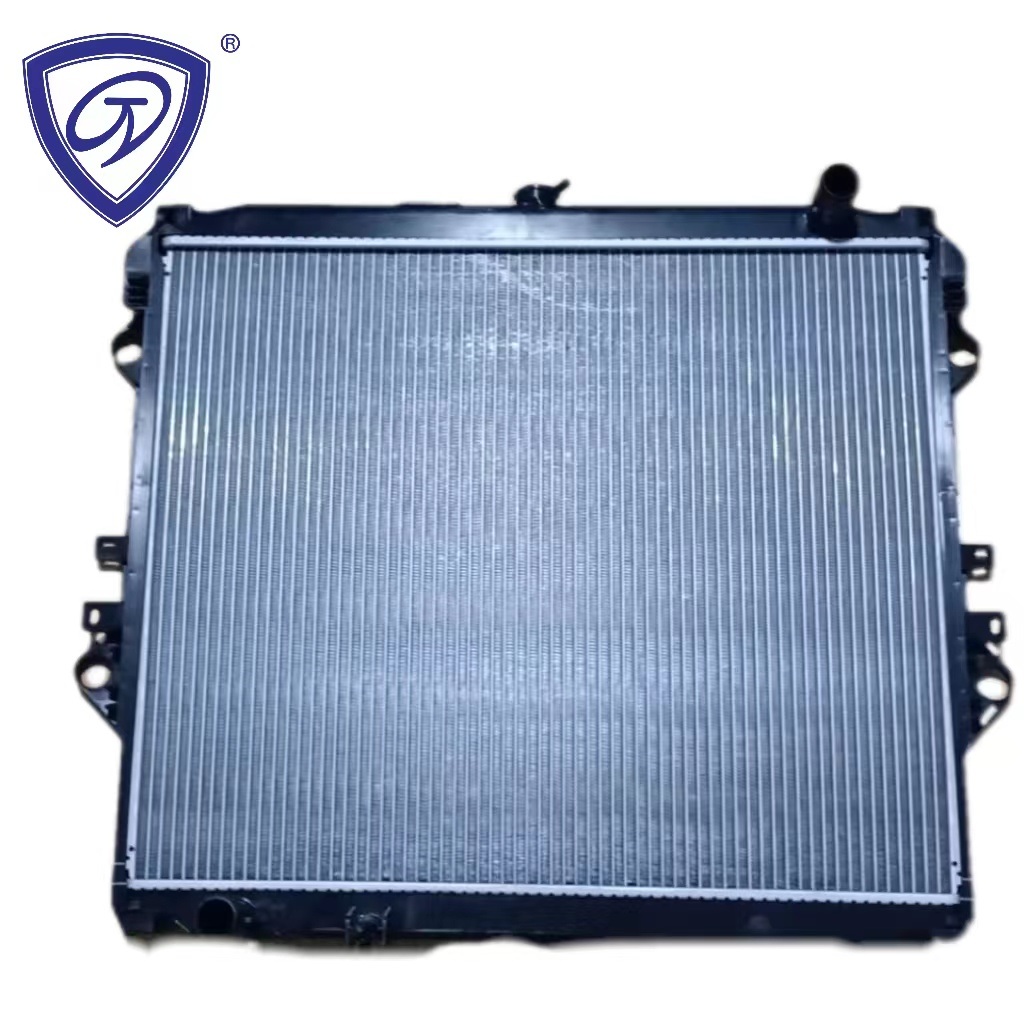 High-Quality Auto Parts Water Tank Aluminum Radiator OEM 16400-0L361 for Toyota Vigo Fort Uner Gas 16-Mt
