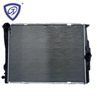 High Quality Aluminum Auto Parts Radiator for BMW F90 2.0′ 05-12 Four Cylinder Engine Mt OEM 17117553111