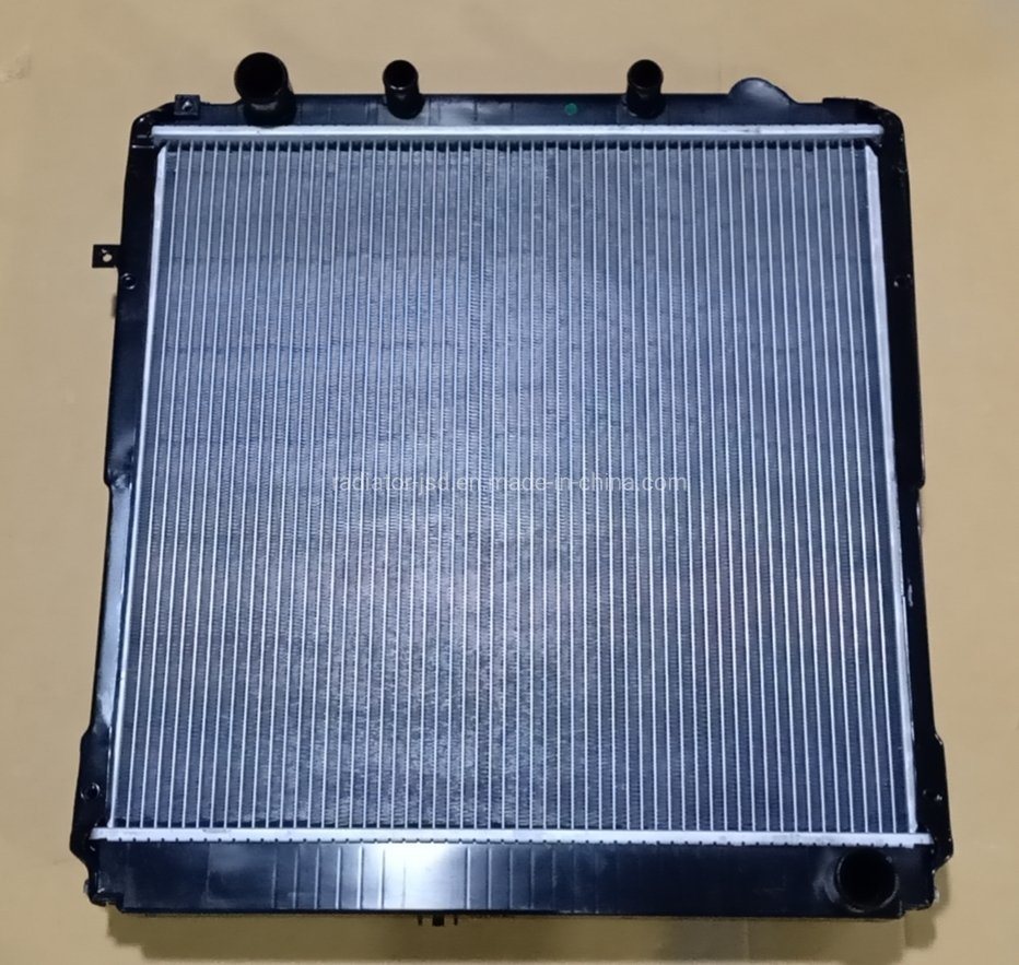 High Quality Cooling System Auto Radiator for Toyota Coaster Hzb40/Hz′99-Mt