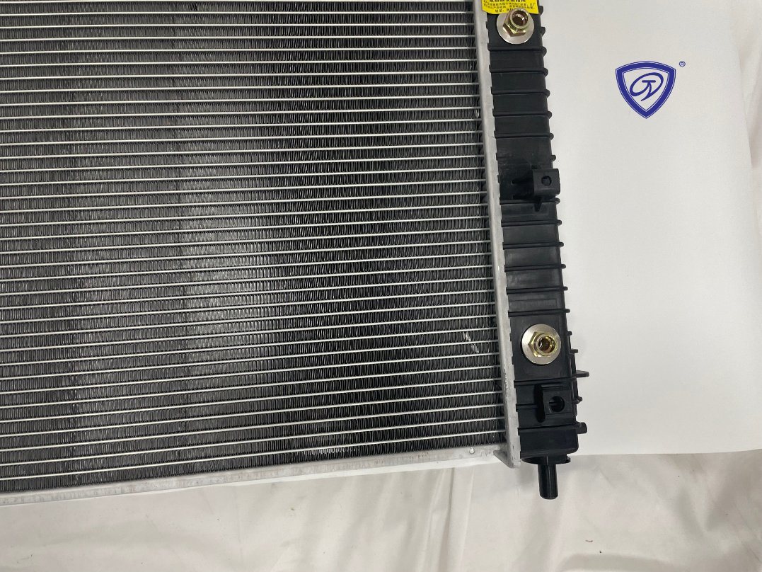 Best Quality Aluminium Car Parts Radiator for Buick Enclave 3.5 at China Supplier
