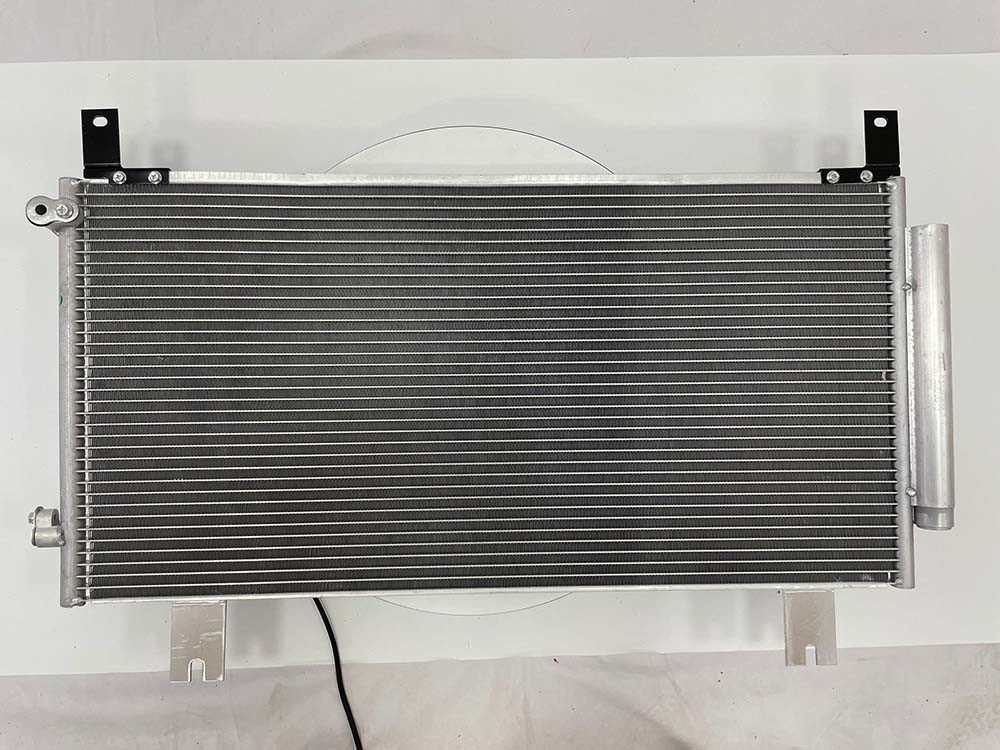 High Quality Automotive Air Conditioner Condenser for Nissan CRV