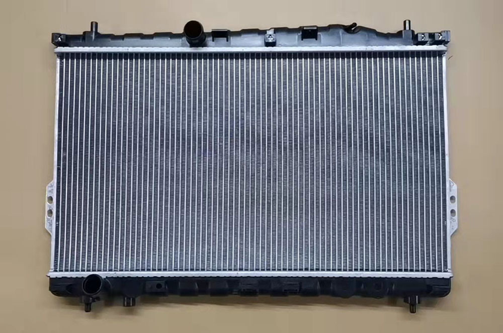 Trajet 99- Mt Car Cooling System Water Tank Radiator OEM 25310-3A100