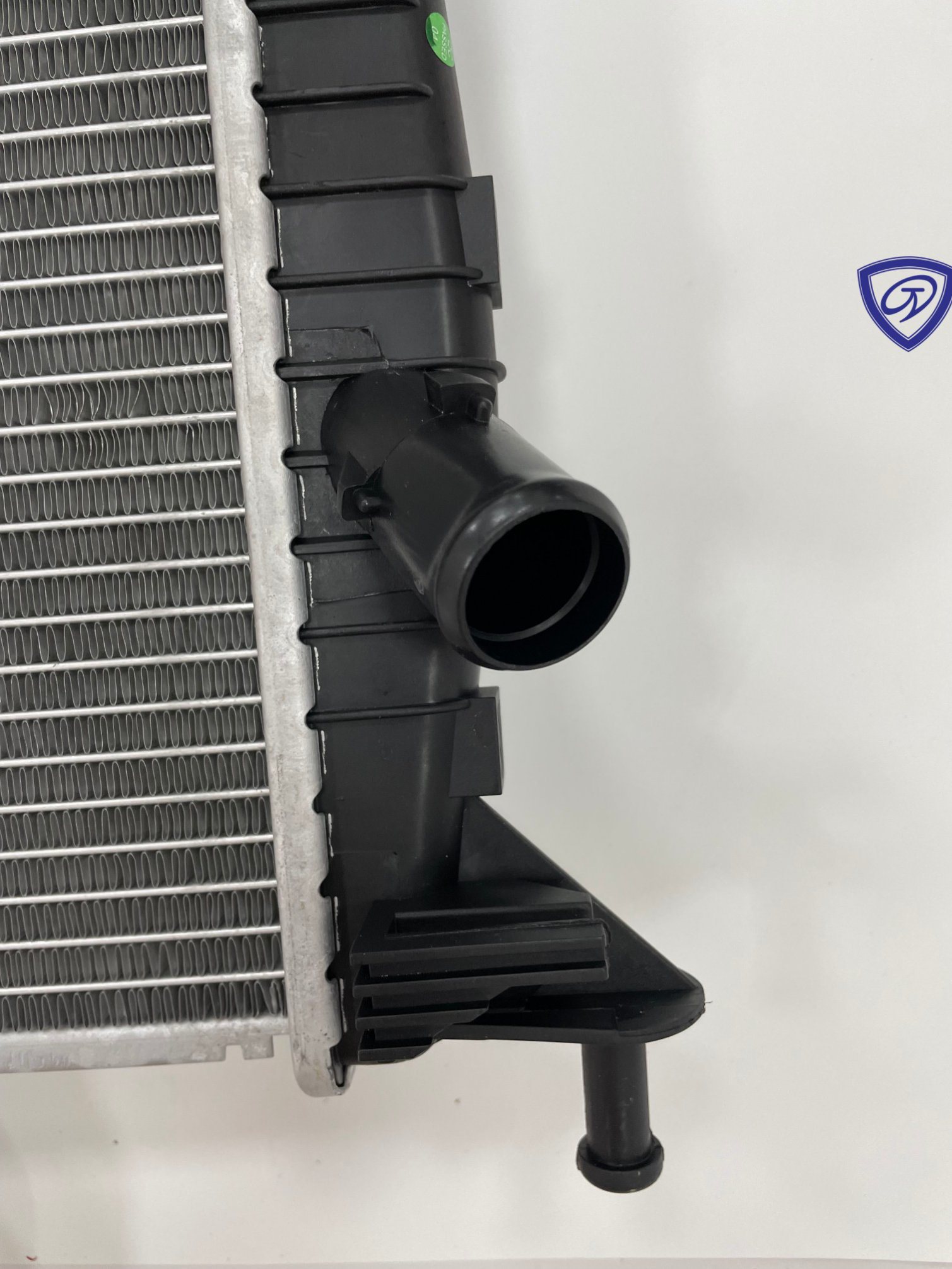 OEM Good Quality Auto Radiator for Mazda 3′ 06-Mt in Stock