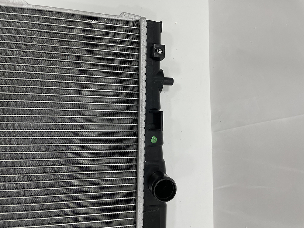 Automotive Cooling System Aluminum Radiator for Hyundai Elantra OEM 25310-2D000-2D100