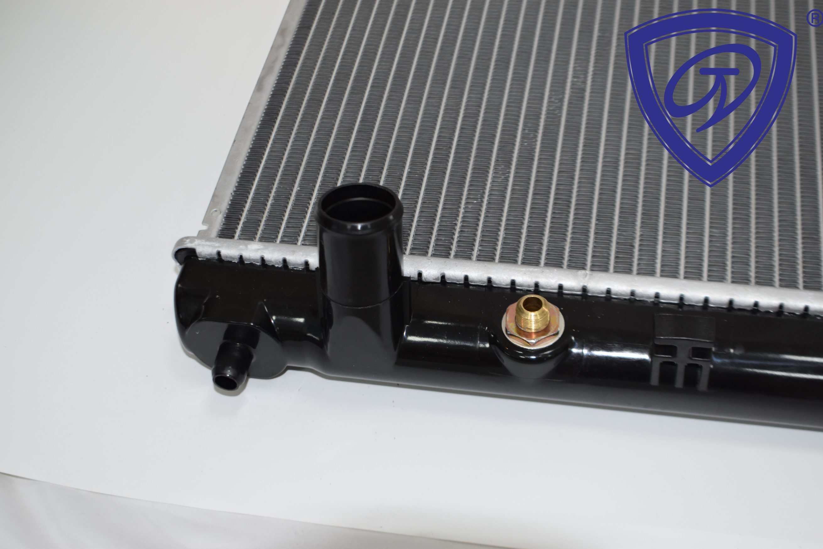 Factory Sell Aluminium Car Radiator for Cerato′ 05-at OEM 25310-2f010