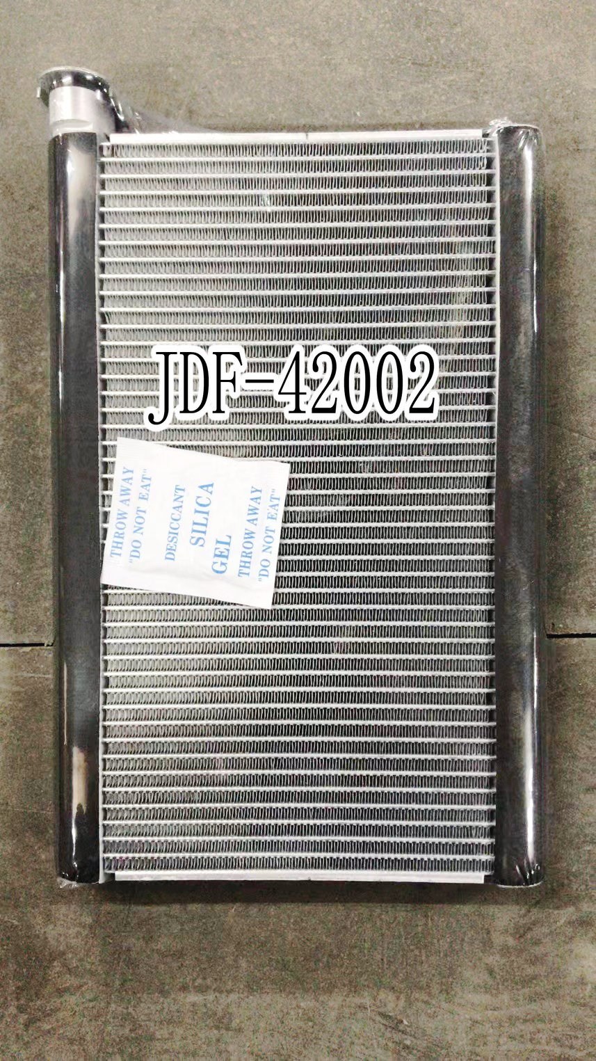 Factory Sell Car Air Conditioner Evaporator Core for 09 Forest Man