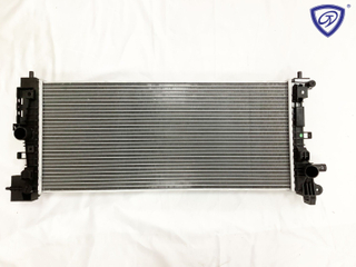 Different Size Aluminium Car Radiator for Chevrolet Cavalier 2020