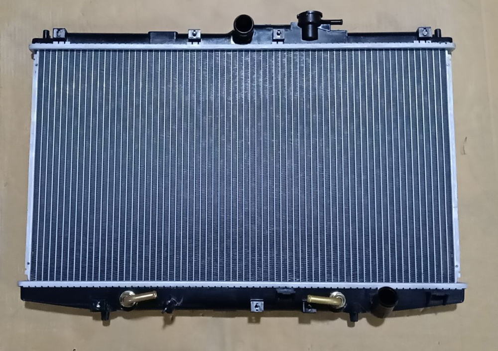 Auto Parts Cooling System Water Tank Aluminum Radiator for Accord 98-00 Cg5/Ta1 at